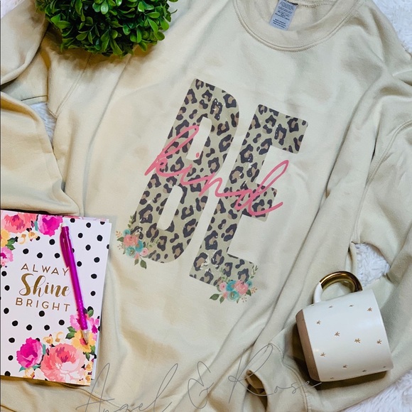 Be Kind Leopard 🐆 Graphic Sweatshirt - Picture 1 of 1